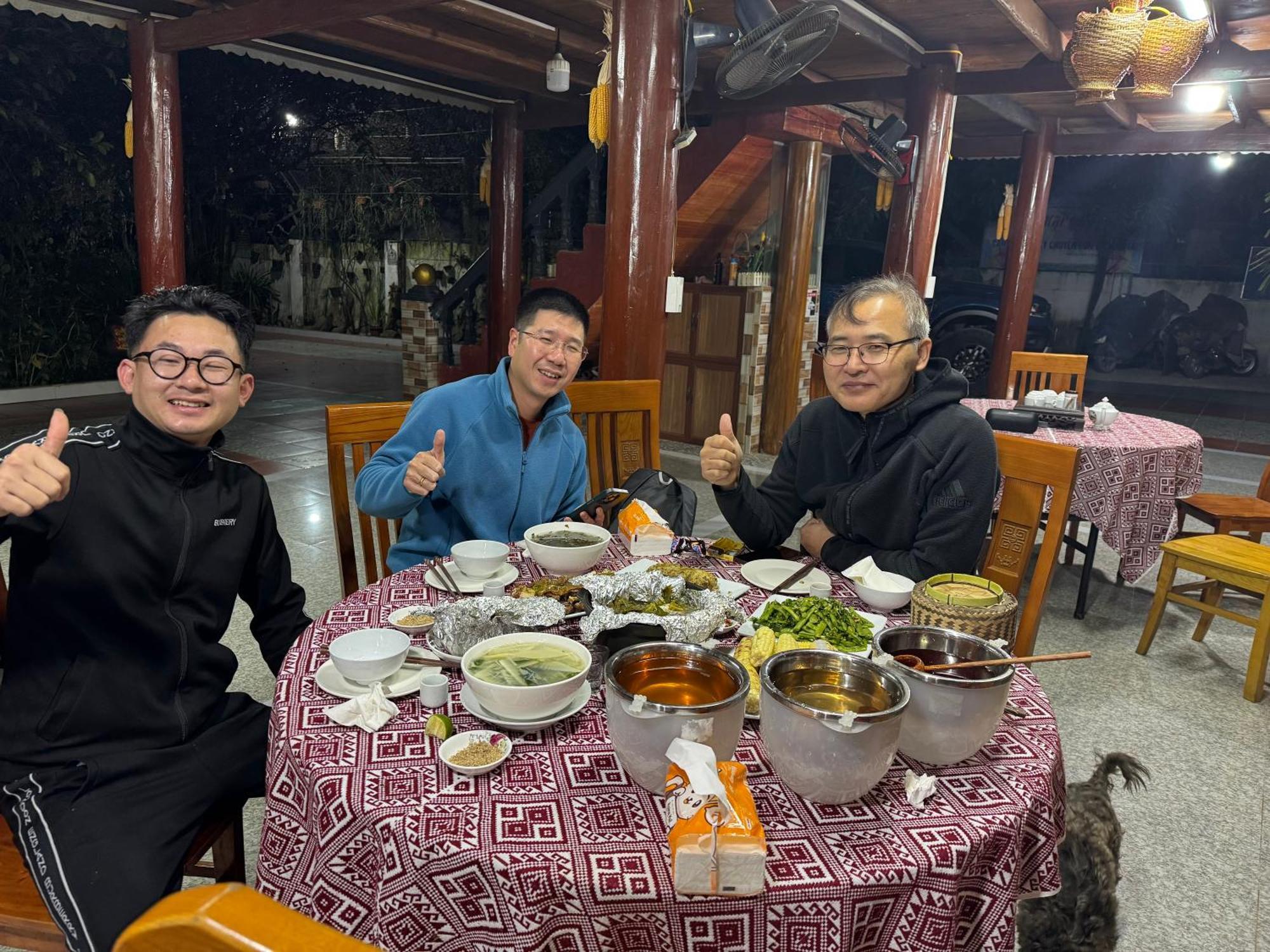 Minh Ngoc Homestay Dien Bien Phu Ban Him Lom Exterior foto